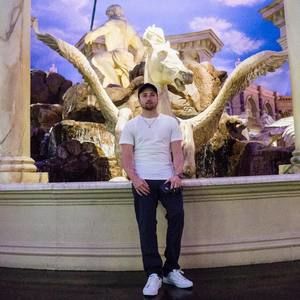 Meet your Posher, Brandon